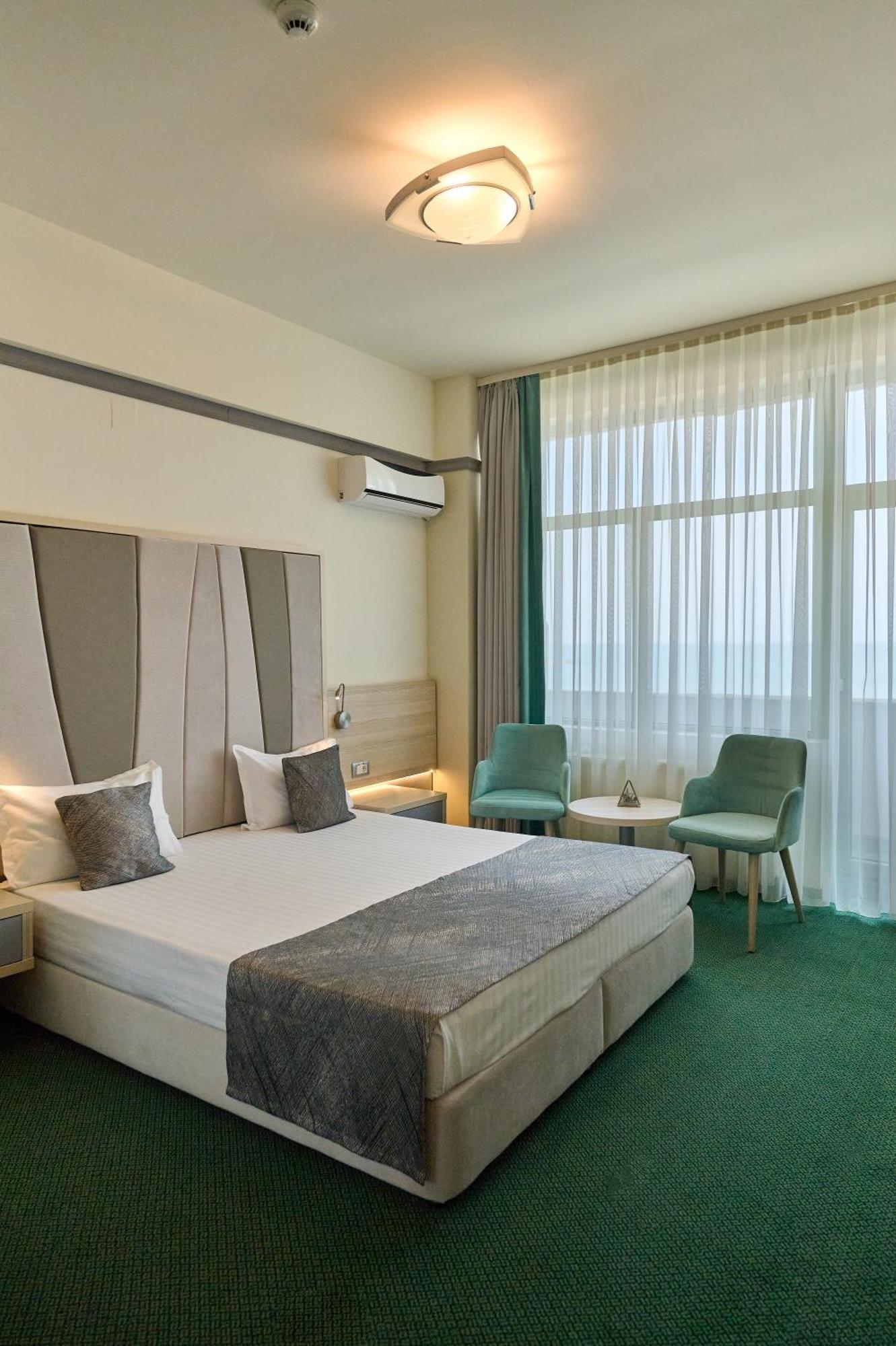 Malibu Hotel Mamaia