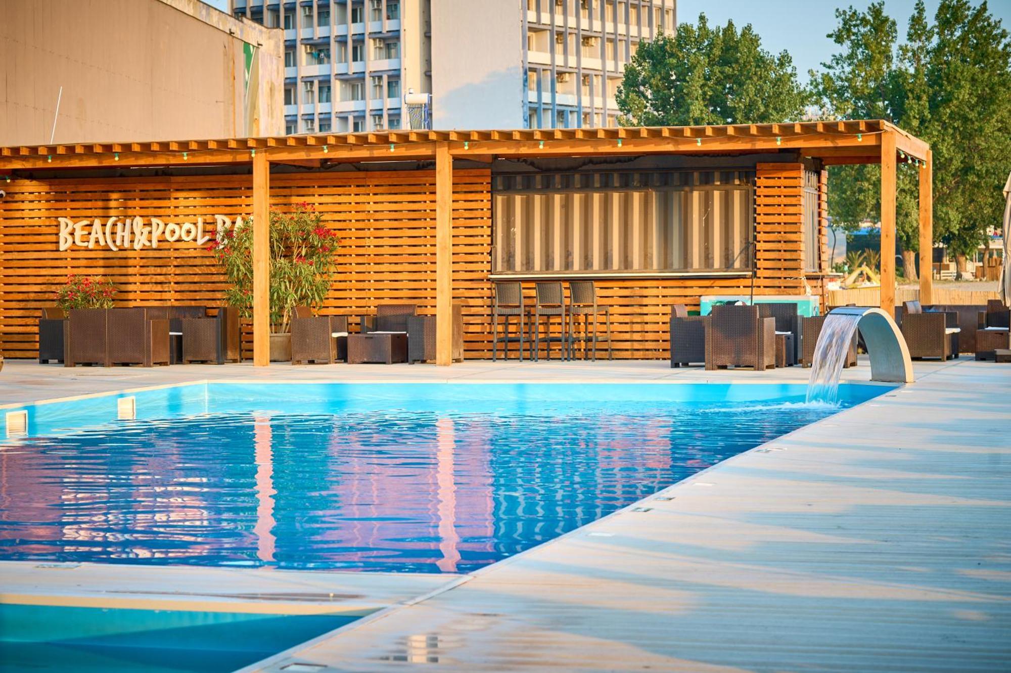 Malibu Hotel