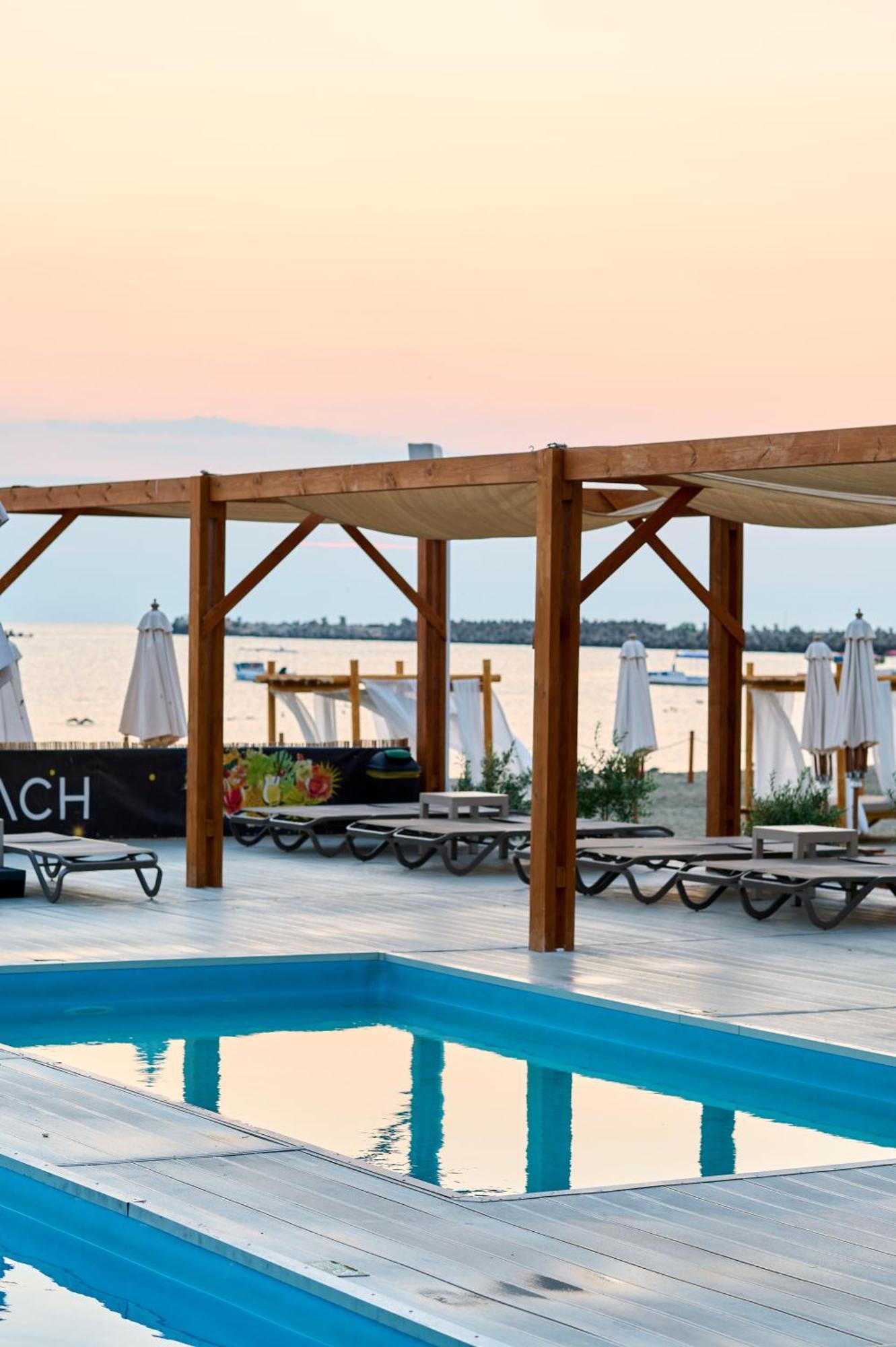 Malibu Mamaia